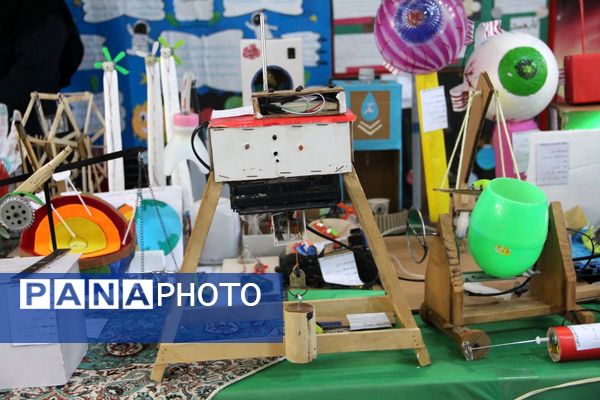 رونمایی از خلاقیت دانش‌آموزان؛ نمایشگاه جابر بن حیان در قیامدشت