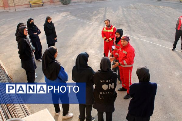 مانور سراسری زلزله و ایمنی در پردیس