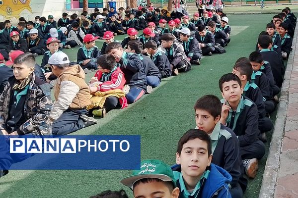 همایش یاوران انقلاب در دبستان شاهد شهید قدوسی ناحیه دو شهرری 