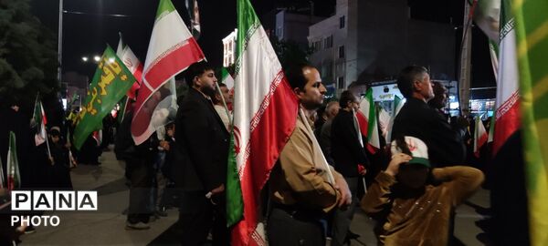  حضور پرشور مردم در هفتادویکمین شب از تجمعات بلوار فضل نیشابور