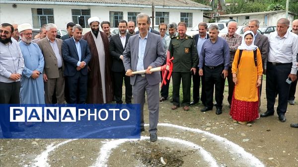 مراسم کلنگ‌زنی دبستان ۹ کلاسه غزالی ناو