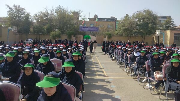 نواخته شدن زنگ مهر،زنگ خیرین و زنگ ایثار  در دبیرستان حسین ملایی