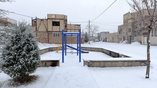 بارش نعمت الهی برف در شهرستان زیبای نیشابور 