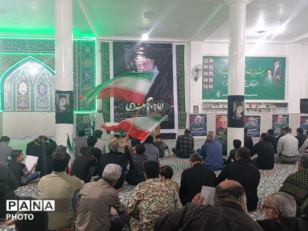  آیین بزرگداشت «امام شهید امت» و تکریم خانواده‌های شهدا در سندرک