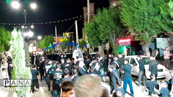 مراسم عزاداری شب های دهه اول محرم در شهرستان درگزین با حضور هیئت عزاداران 