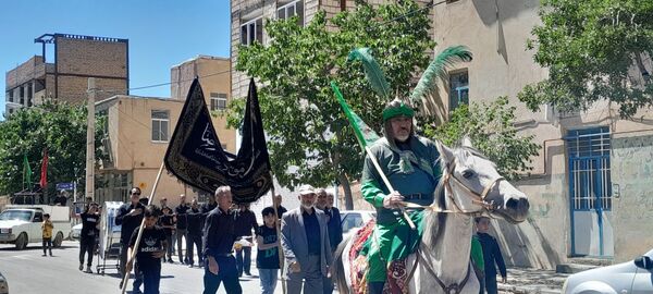 عزاداری روز تاسوعای حسینی در شهرستان بام و صفی آباد