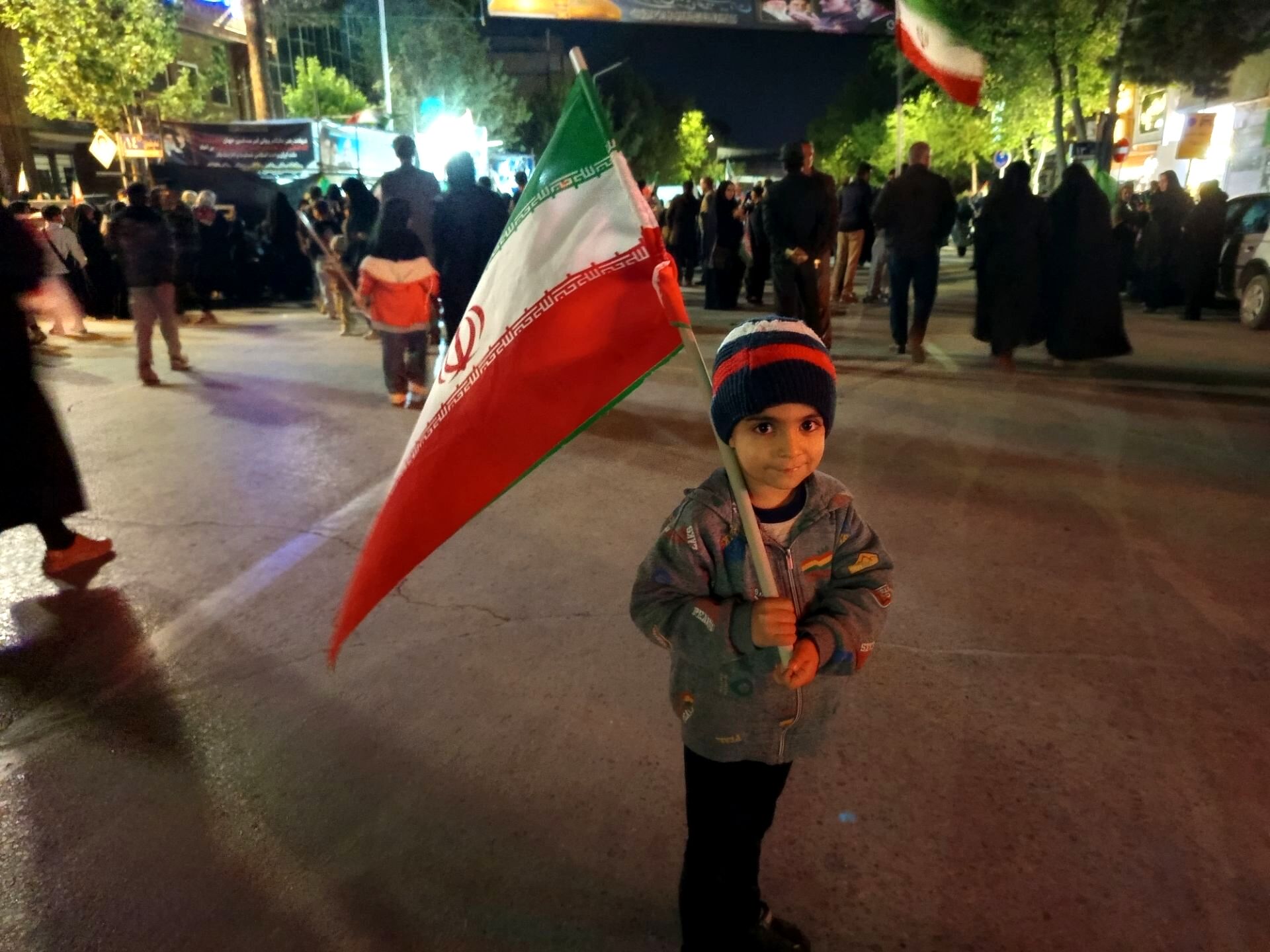حضور پرشور کودکان و نوجوانان در قلب نیشابور 