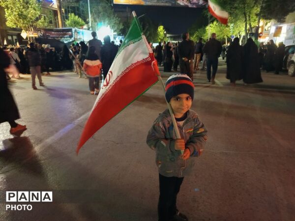 حضور پرشور کودکان و نوجوانان در قلب نیشابور 