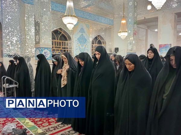 نماز جماعت در شب میلاد پیامبر اکرم (ص) و امام صادق (ع) در کاخک