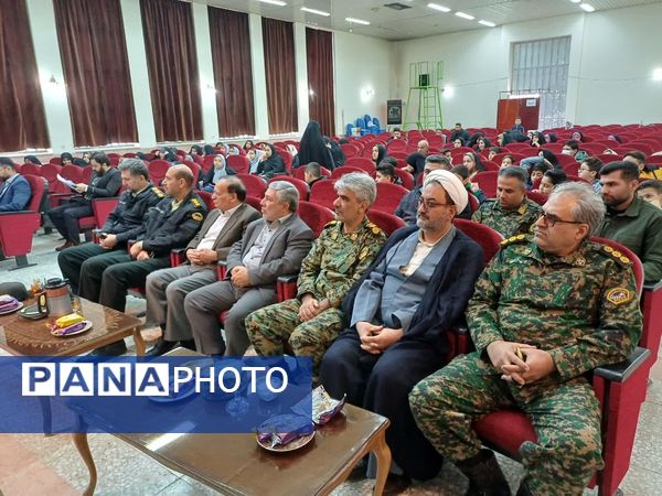 جشن تجلیل از دانش‌آموزان خبرنگاران فعال پانا و دانش‌آموزان رتبه‌های برتر شاهد  