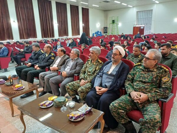 جشن تجلیل از دانش‌آموزان خبرنگاران فعال پانا و دانش‌آموزان رتبه‌های برتر شاهد  