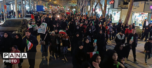 اجتماع و راهپیمایی در هفتین شب در شهرستان بجنورد 