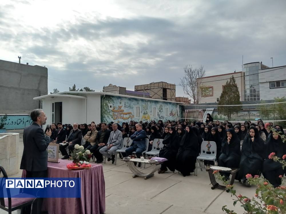  افتتاحیه کتابخانه مدرسه شهید محمدی پور خلیل آباد 