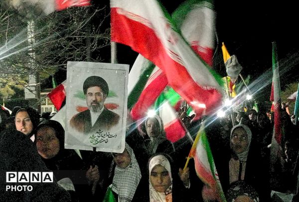 اجتماع دختران جان فدای ایران در جلگه رخ