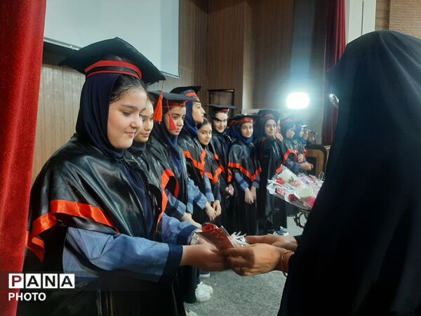 جشن فارغ‌التحصیلی مدرسه شهید جواهری۲ 
