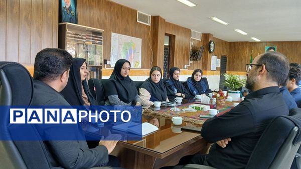 تجلیل از خبرنگاران فعال شهرستان نظرآباد در هفته خبرنگار