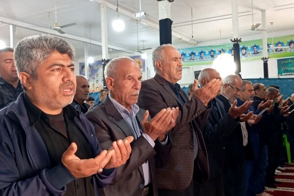 اقامه نماز عید فطر در روستای بلیان کازرون