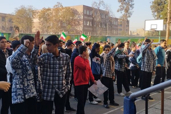 نواخته شدن زنگ آغاز هفته بسیج در ناحیه دو شهرری 