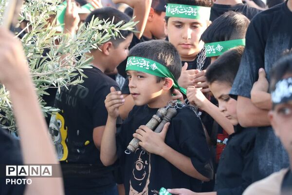 حضور دانش آموزان بخش بهمن ابرکوه در هیئت‌های عزاداری