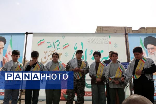 تجلی وحدت ملی در راهپیمایی ۲۲بهمن نصیرشهر 