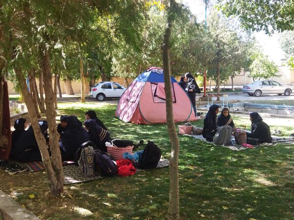 حضور دانش‌آموزان ناحیه یک شهرکرد و لاران در اردوی «طرح تمشک» 