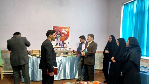 برگزاری نمایشگاه هفته هنرهای مدرسه (ماها) در آموزشگاه نمونه دولتی فدک فاروج