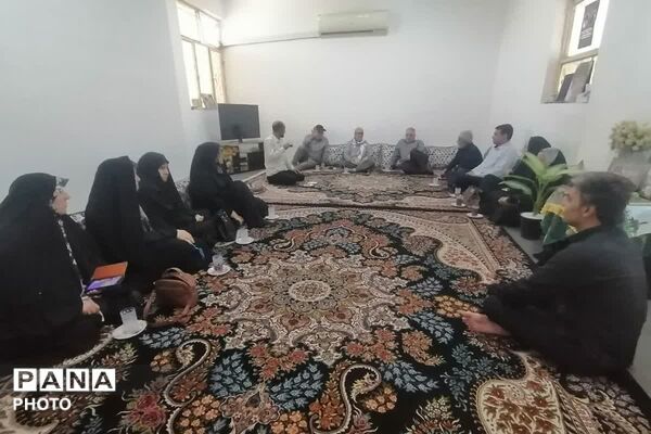 فرهنگیان بازنشسته شهریار تسلی‌بخش والدین میناب شدند