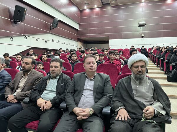 درخشش نخبگان قرآنی پلدختر در آیین تجلیل برگزیدگان مسابقات قرآن، عترت و نماز 