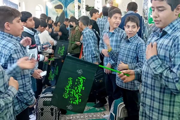 برگزاری پیاده‌روی عظیم فاطمیه در فیروزکوه