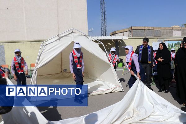 برنامه نمادین استانی و مانور تشکیلاتی یاوران انقلاب در خراسان رضوی