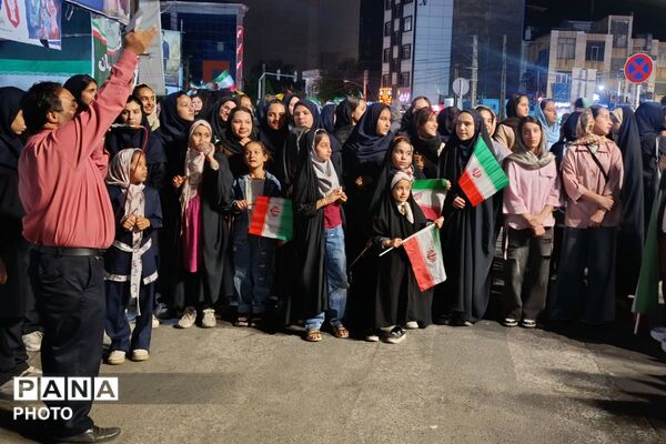 غرفه شهدای دانش آموز ورامین میزبان شما در میدان امام حسین(ع)