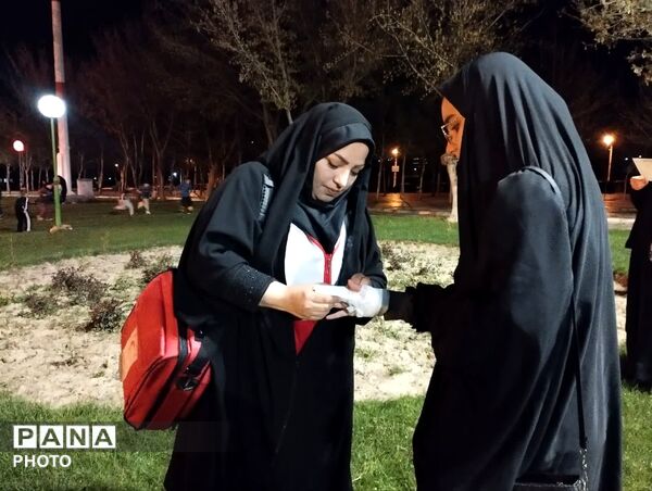 ای چراغ عرشیان، خورشید رخسار شما