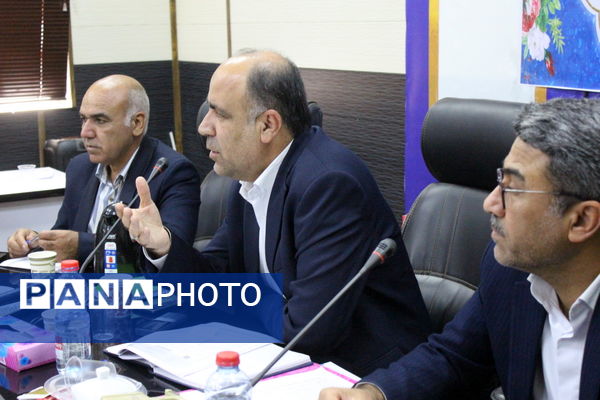 نشست تخصصی کارشناسان سواد آموزی استان بوشهر