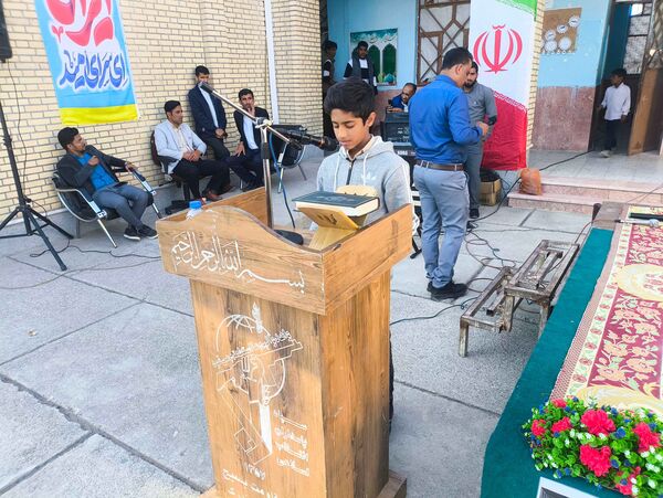 جشن دهه فجر و اعیاد شعبانیه در روستاهای لور و بنهکان