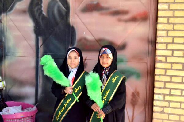 برگزاری نماز جمعه شهرستان گچساران به مناسبت هفته هلال احمر
