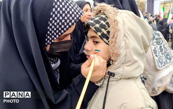 حضور نوجوانان همدان  در روز جهانی قدس