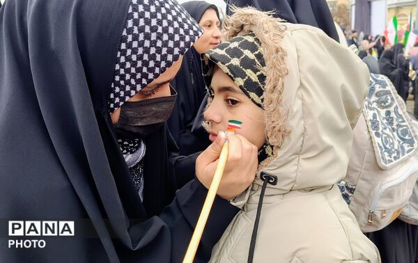 حضور نوجوانان همدان  در روز جهانی قدس