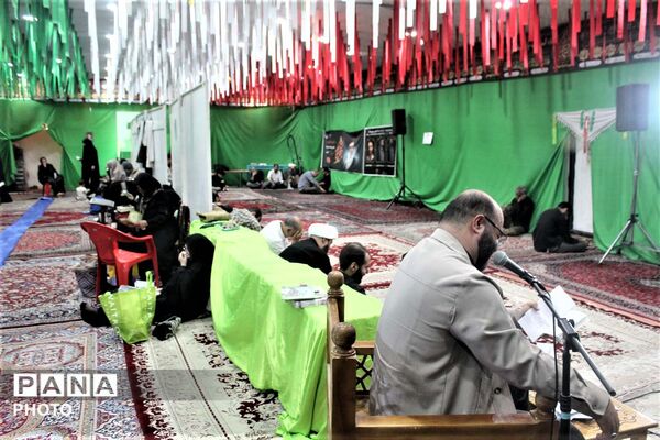 آیین روحبخش قرائت دعای عرفه در یادمان شهدای گمنام کوه خضر نبی(ع)