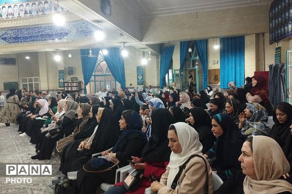  پروانه ها در آسمان بندگی؛ جشن تکلیف پروانه ها در پیشوا