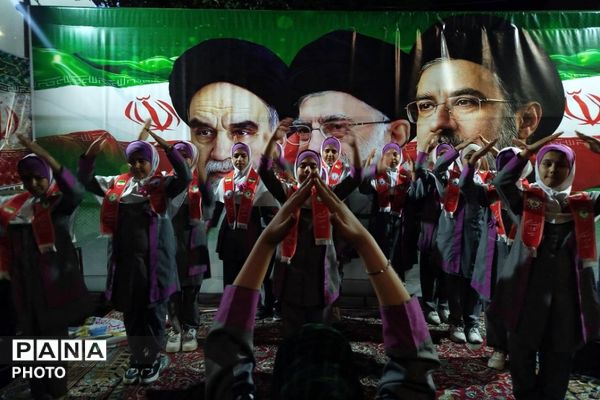 تجمعات شبانه با حضور پرشور پیشتازان؛ صحنه هایی از پویایی، همبستگی و امید