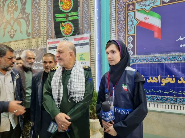 اقامه نماز باران و نماز جمعه به امامت آیت الله ابوالحسن مهدوی