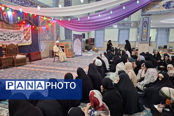 برگزاری اعتکاف دانش‌آموزی در مسجد امیرالمؤمنین(ع) باقرشهر 