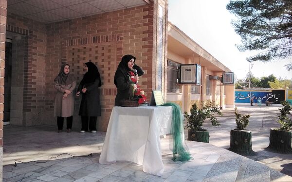 مراسم گرامیداشت هفته بهداشت‌روان و ولادت امام حسن عسگری (ع) در دبیرستان نمونه اندیشه شهرستان کاشمر