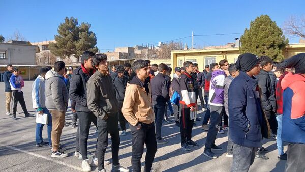 آیین تجلیل و قدردانی از برترین‌های مسابقات فوتسال درون مدرسه‌ای در دبیرستان امام رضا (ع) 