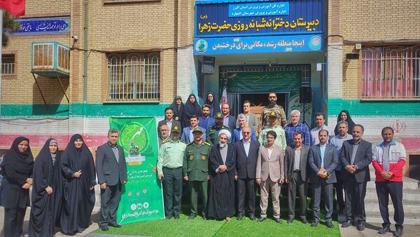 نوای زنگی به رنگ مهر و مقاومت در دبیرستان متوسطه دوم الزهرا (س) پیچید
