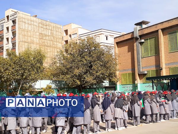 گرامیداشت هفته دفاع مقدس و زنگ مهر در مدرسه شایستگان