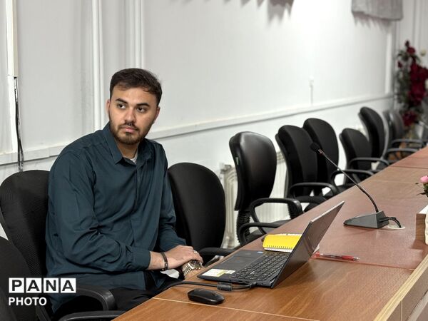 نشست هماهنگی مراسم استانی «احلی من العسل» در اسلامشهر
