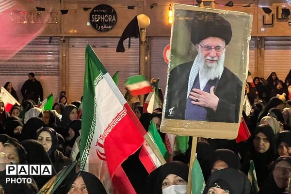 مراسم چهلم رهبر شهید در مسجد جامع شهرستان فیروزکوه 