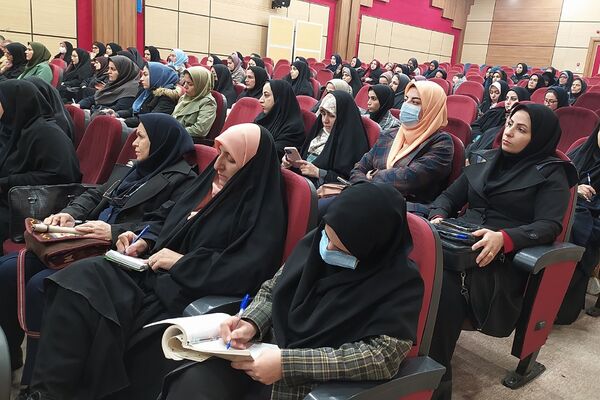 برگزاری کارگاه آموزشی بازی و یادگیری مختص آموزگاران مقطع ابتدایی شهریار