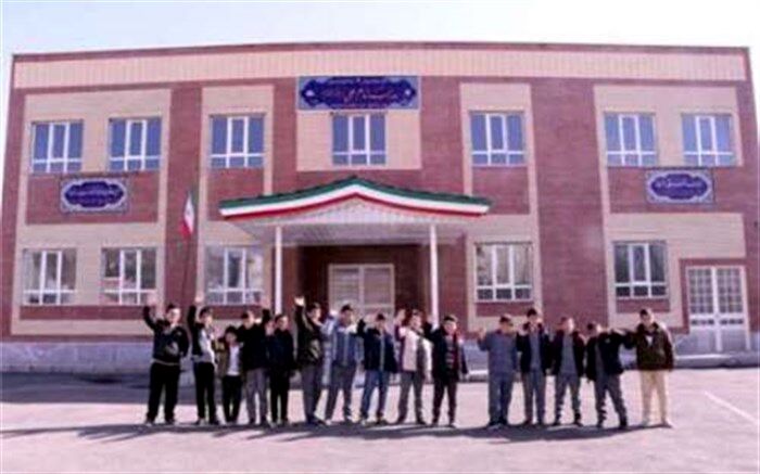 قرارگاه خاتم‌الانبیاء در حوزه مدرسه‌‌سازی فعالیت چشمگیری دارد